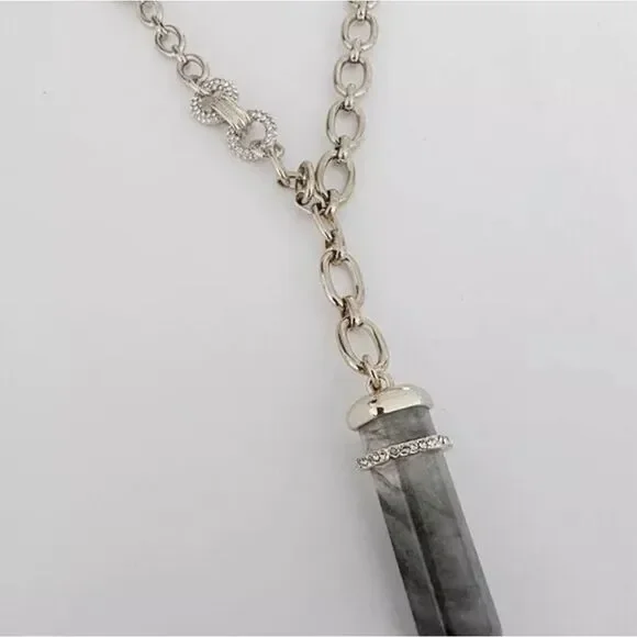 WHITE HOUSE BLACK MARKET GOLD TONE CUT CRYSTAL GREY STONE 21"-25" NECKLACE NWOT - Picture 4 of 4